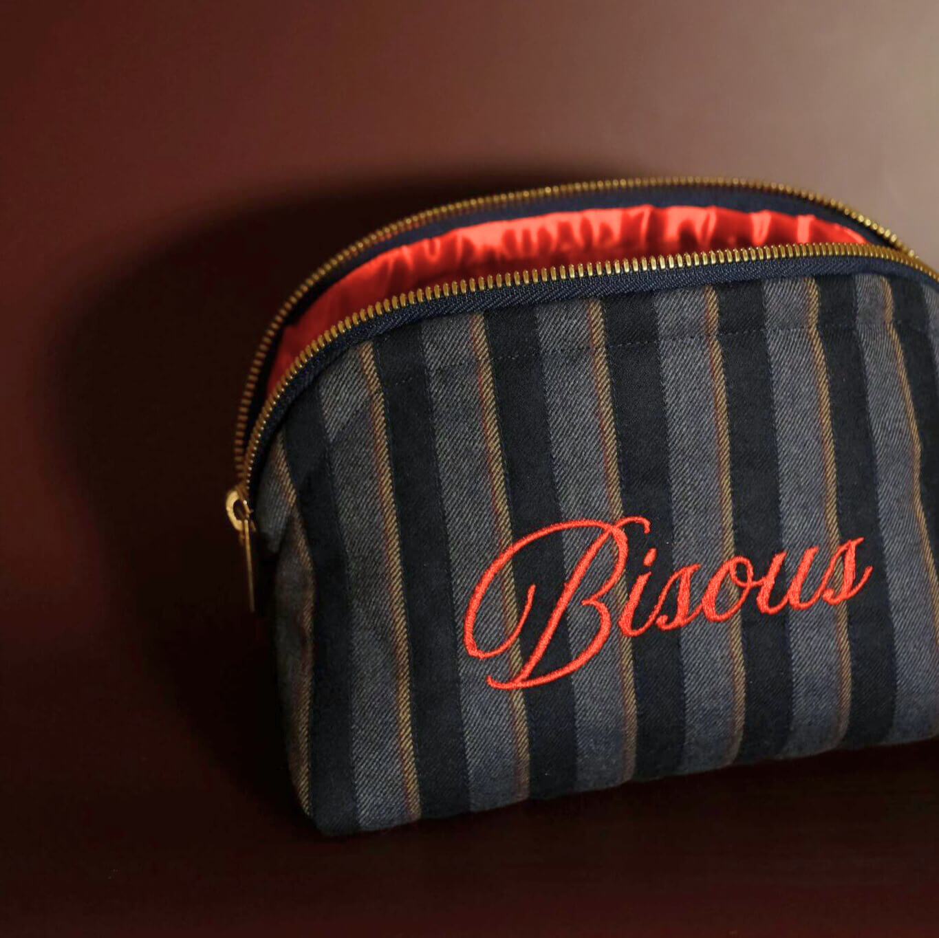 Bisous travel zip