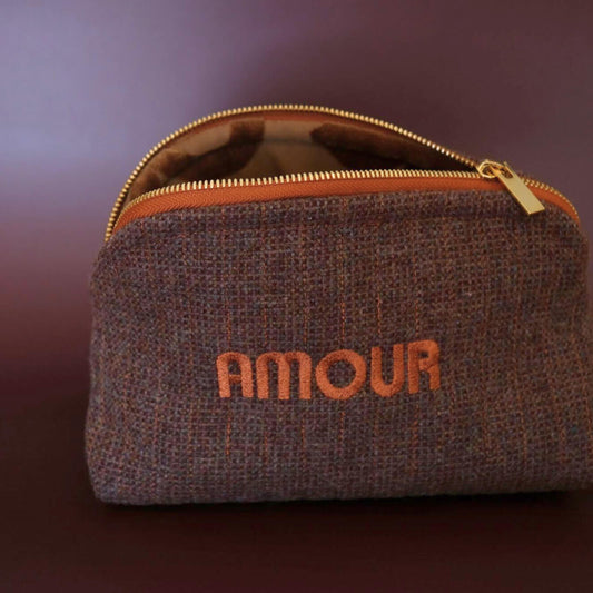 Amour travel zip