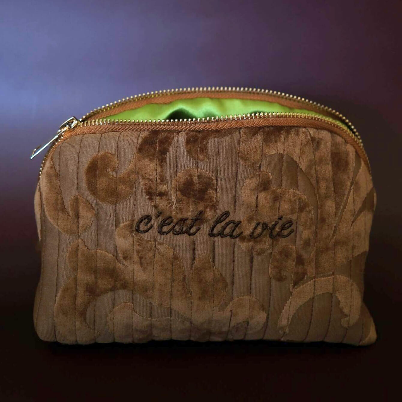 C'est la vie travel zip