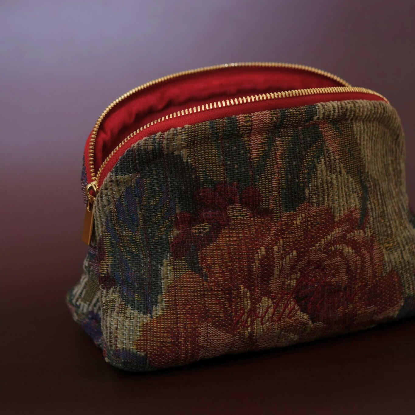 With love travel zip